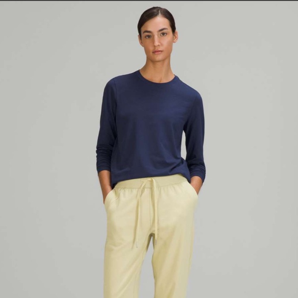 Lululemon Love Long Sleeve Shirt
Night Sea